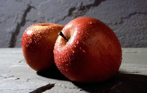 Fresh Apple for sale in Karachi - Akhtar Sabir Fresh